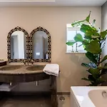 Surga, A Luxurious And Exclusive Romantic In The Algarve Budens