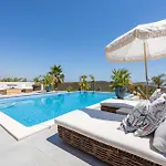 Surga, A Luxurious And Exclusive Romantic In The Algarve