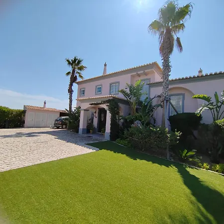Villa Surga, A Luxurious And Exclusive Romantic In The Algarve