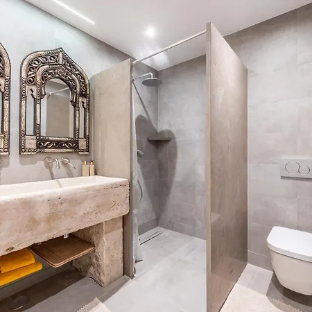 Luxurious & Famous Of Dutch Tv Show Villa