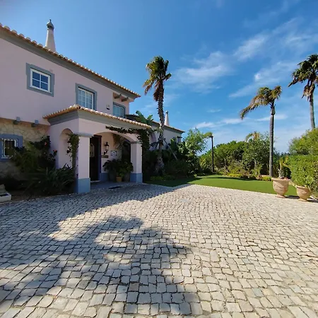 Surga, A Luxurious And Exclusive Romantic In The Algarve Budens