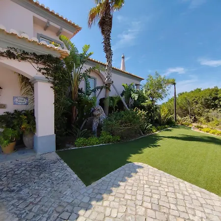 Surga, A Luxurious And Exclusive Romantic In The Algarve Vila