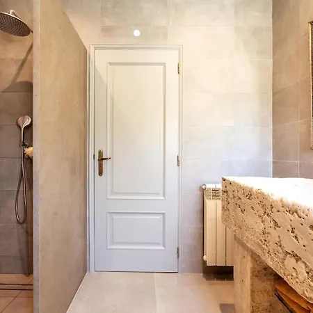 Vila Luxurious & Famous Of Dutch Tv Show